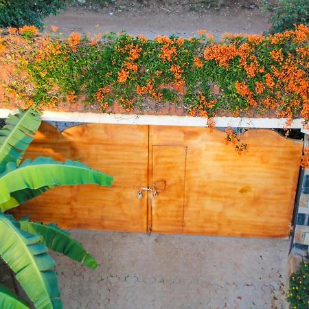 The Shoebill Nest Bed & Breakfast Kampala Exterior photo